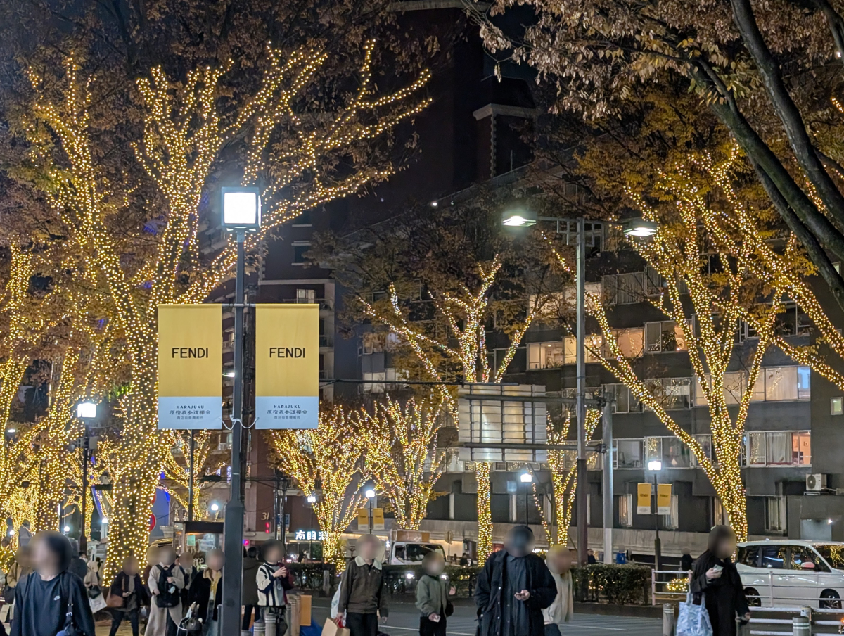 専用ページになります(⁎ᴗ͈ˬᴗ͈⁎) 今、表参道が煌めいています！ 天使の窓～Christmas Fair 2025